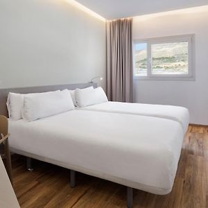 Habitación con 2 Camas Individuales